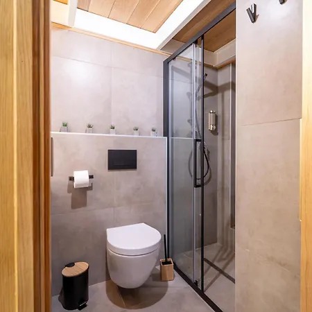 Luxury Urban Craft Apartment