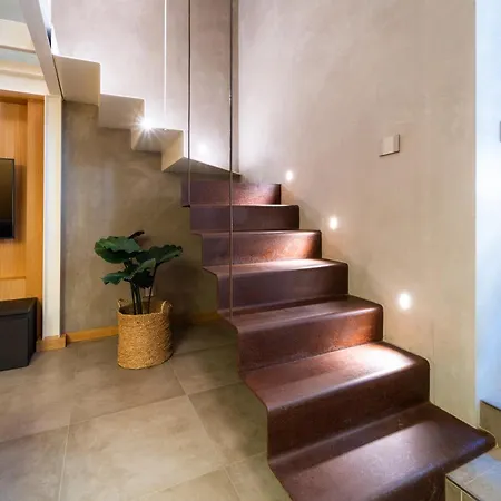 Luxury Urban Craft Apartment *